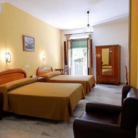 Hotel Central Lanjaron Ngoại thất bức ảnh
